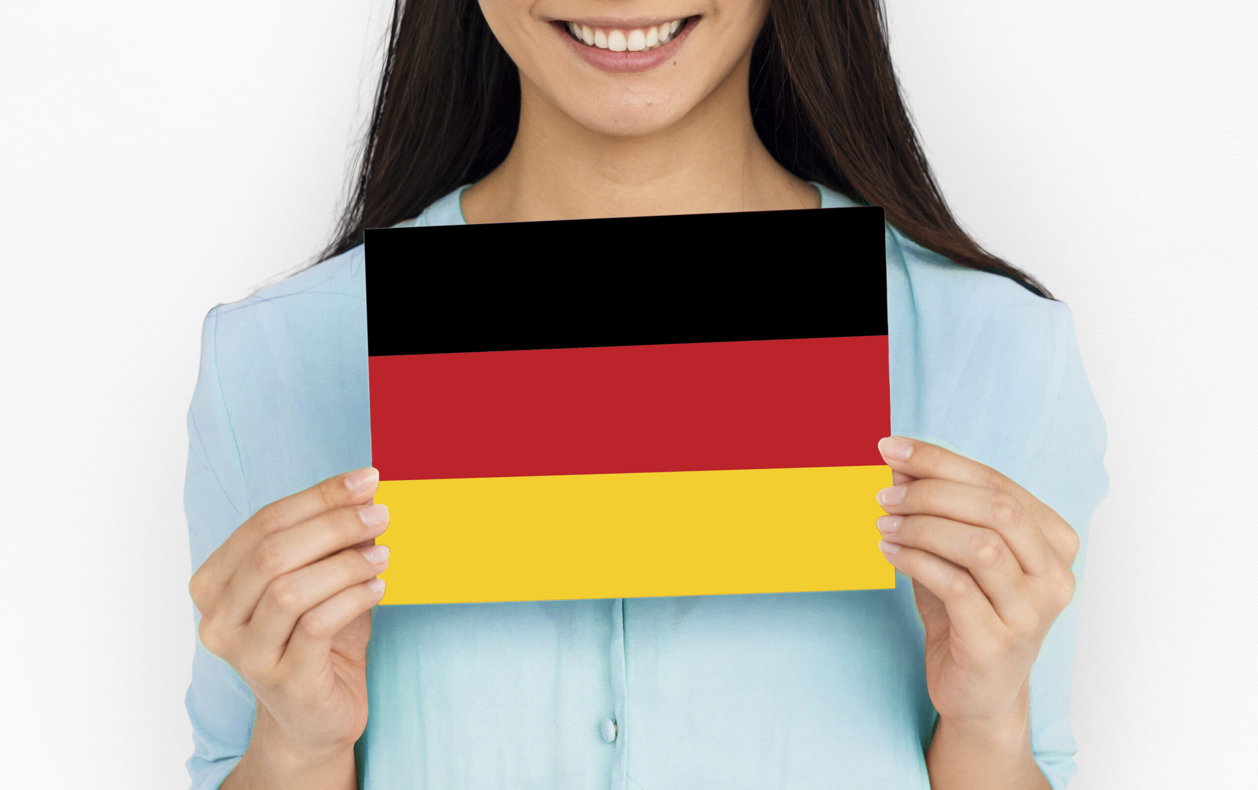 https://img.freepik.com/free-photo/woman-hands-hold-germany-deutschland-flag-patriotism_53876-121505.jpg?w=1380&t=st=1689211381~exp=1689211981~hmac=659b588496b946b4b4efd185ffb344a552ae4acabf1e82d679540ccc3b12cff2